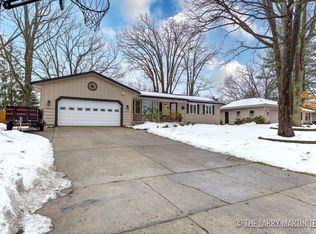 1464 Trentwood St SW, Wyoming, MI 49509