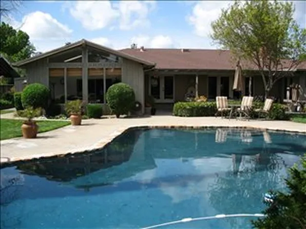 1122 Hillcrest Ave, Yuba City, CA 95991