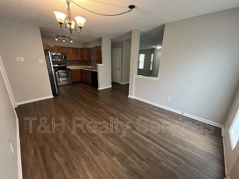 14235 Clapboard Dr — Photo 7