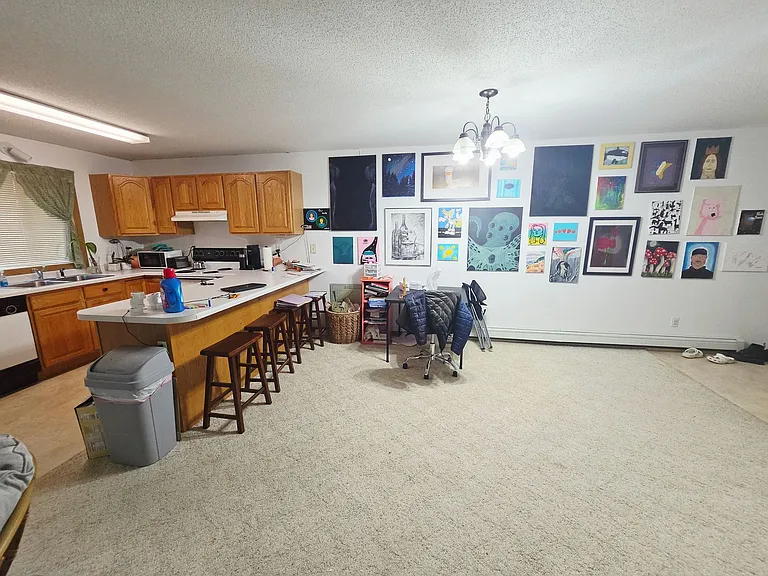 1909 Kyle Ln NW — Photo 2