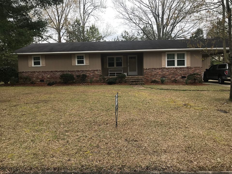 1st image of 201 Fox Haven Dr