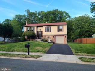 7 Hanover Pl, Sicklerville, NJ 08081
