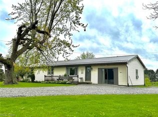 8328 Rice Hill Rd, Burbank, OH 44214