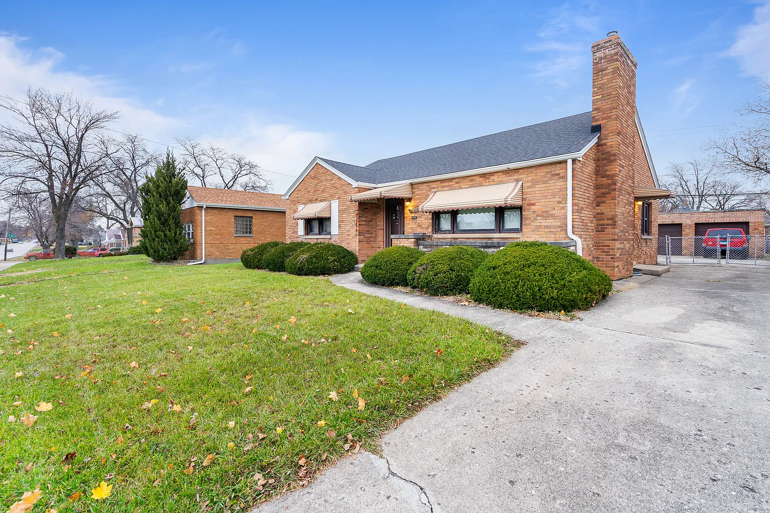 1309 Ashland Ave photo 1
