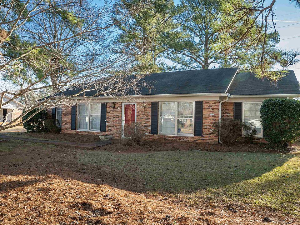 1st image of 913 Lucerne Dr