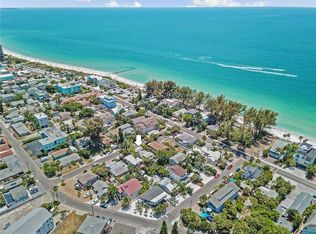 40 83rd Ave, Treasure Island, FL 33706