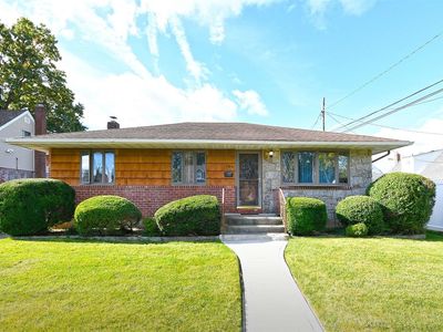 196 Norman Drive, East Meadow, NY, 11554