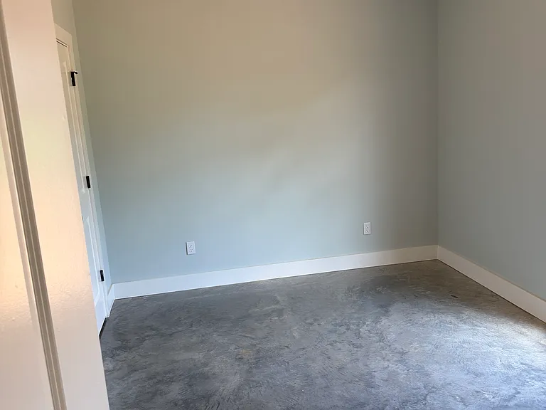 11 Ladner Ln — Photo 3