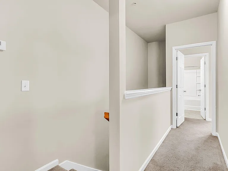 4668 Palm View Cir — Photo 12