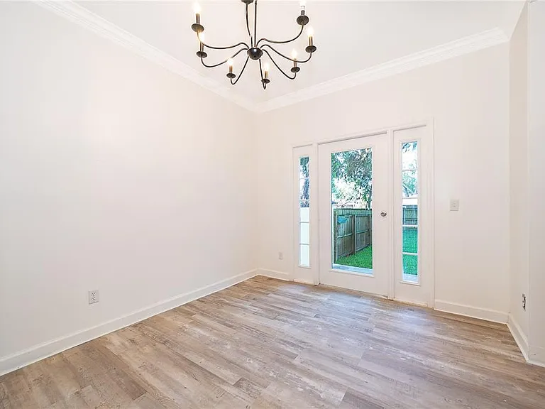 224 Emory Pl — Photo 6