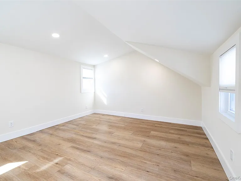 237 Porterfield Pl — Photo 13