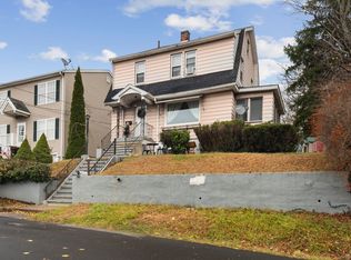 40 Macauley Ave, Waterbury, CT 06705