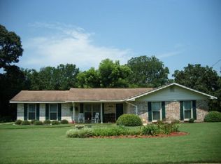 1713 Westover Dr, Dothan, AL 36303