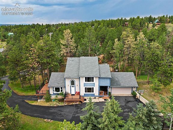 2nd image of 2020 Valley View Dr