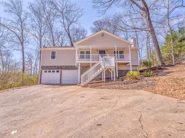 322 Corley Cir, Hiram, GA 30141