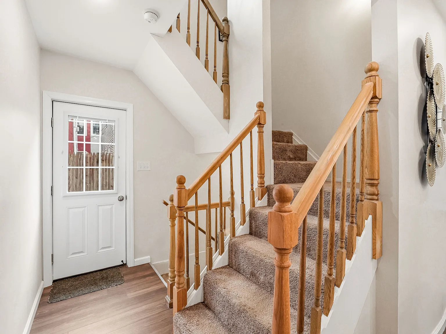 4 bed, 1332 sqft, $2,750 — Photo 4