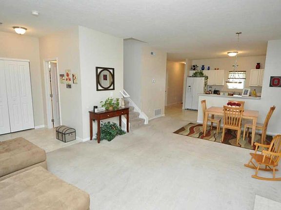 5th image of 813 Summerville Dr