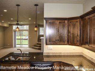 5925 Inland Shores Way N, Keizer, OR 97303