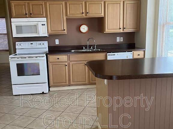 2nd image of 57 Hill St #7-3