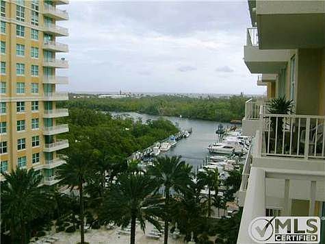 2nd image of 625 Casa Loma Blvd Unit 809