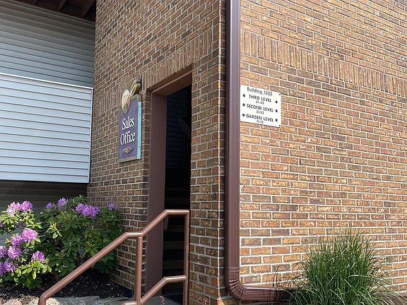 2nd image of 1555 W Pond Dr APT 31