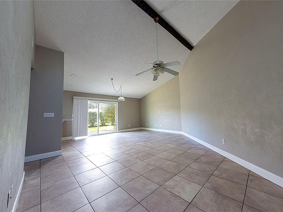3rd image of 232 N Ridgewood Ave E APT 3-A