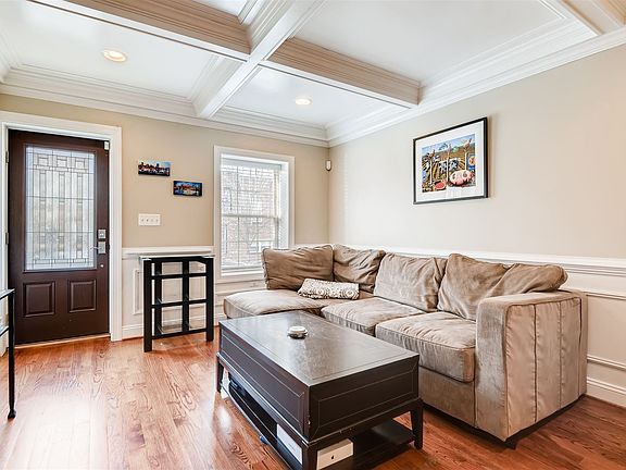 931 Baylis St Baltimore MD-print-005-006-Living Room-3600x24