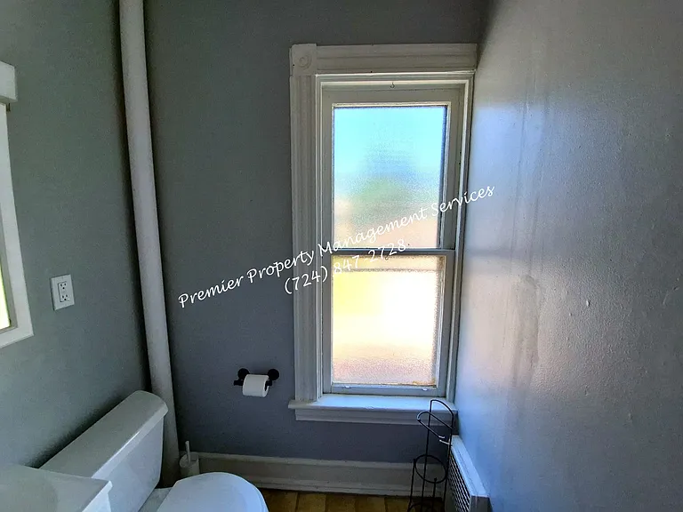 1613 4th Ave — Photo 15