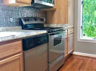 606 Nottingham Rd, Baltimore, MD 21229