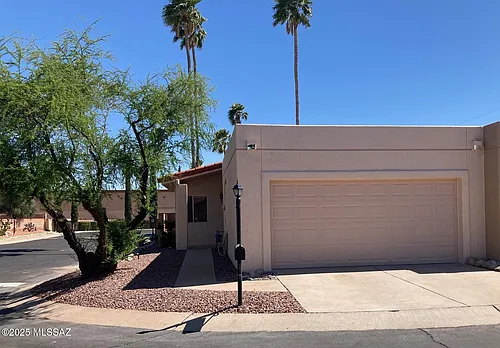 179 W Lillian Ln Photo 1