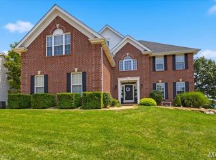 688 Meramec View Dr, Eureka, MO 63025