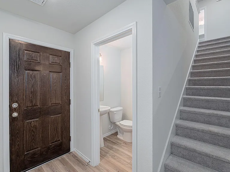 321 Hopson St — Photo 6