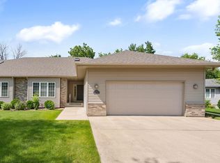 1360 Edinburgh Pl NE, Owatonna, MN 55060