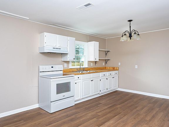 5th image of 209 N Washington Ave
