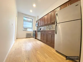 Rented by ZealEstate Group Inc