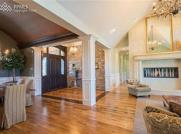 Hickory Wood Floors On Main 