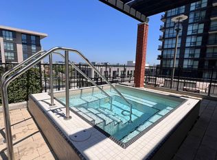 830 Lawrence Ave W #1808, Toronto, ON M6A0B6