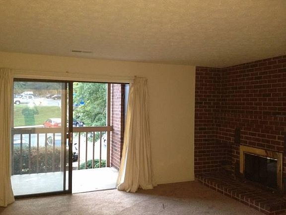 Family Room w/brick firep