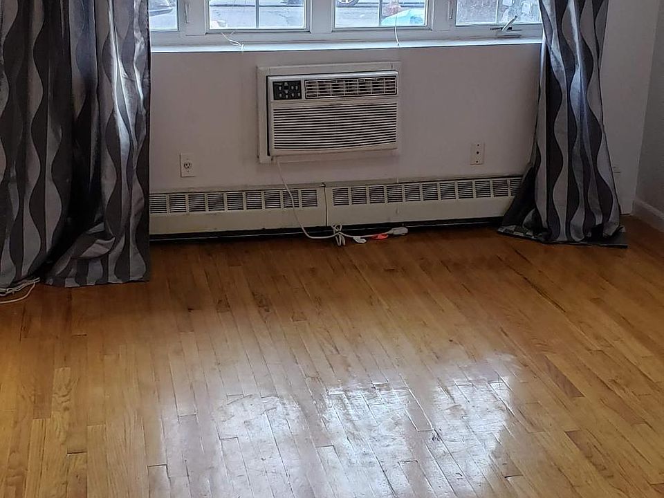 2nd image of 7142 160th St APT 1F