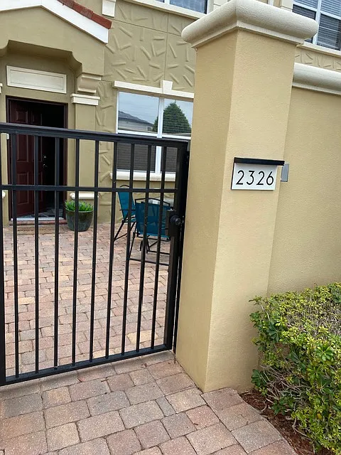 3 bed, 2.5 bath, 1700 sqft, $2,700 — Photo 1