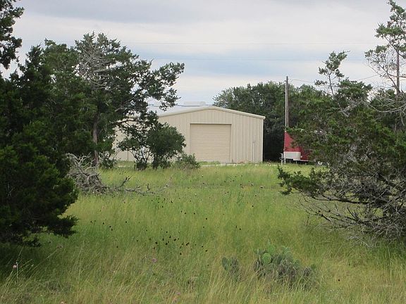 3rd image of 160 Creek Dr