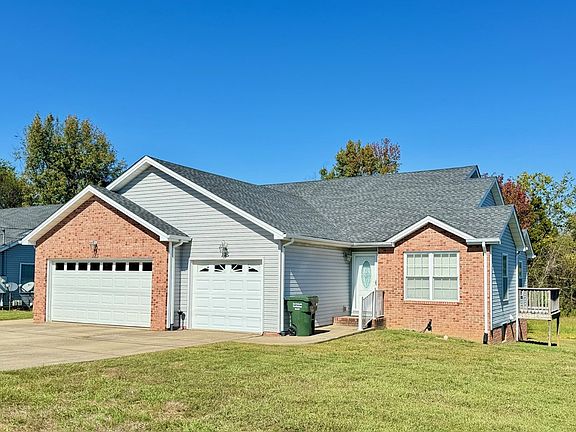 2nd image of Cottonwood Dr