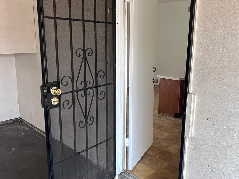1829 Aileron Ave — Photo 15