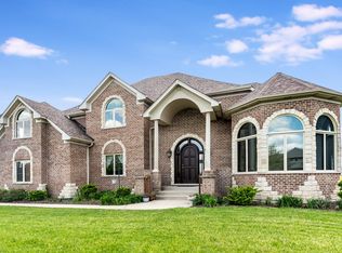 209 Slalom Ct, Minooka, IL 60447