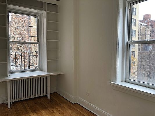 4th image of 243 E 71st St APT 5