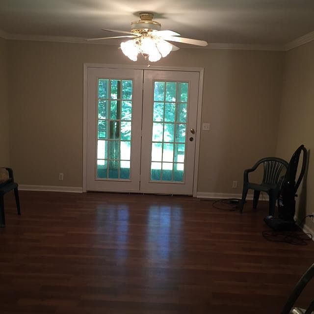 2nd image of 2992 Back Valley Rd