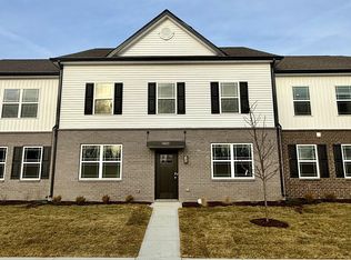 6122 Cascades Dr, Whitestown, IN 46075