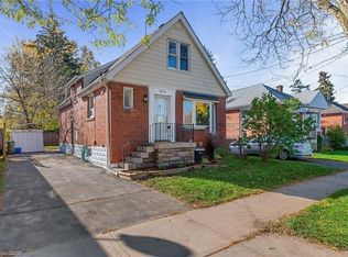 284 Brucedale Ave E, Hamilton, ON L9A 1P9