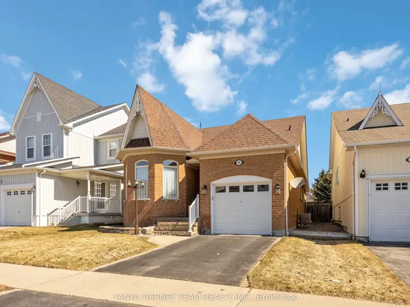 25 Wilshire Dr, Whitby, ON L1M 2C4