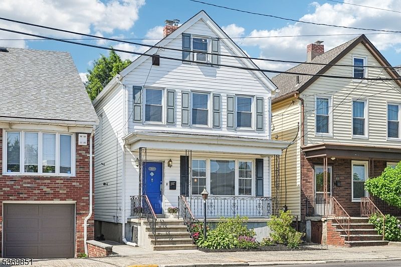 1st image of 414 Hancock Pl